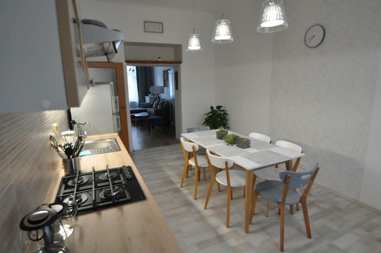 Jirina Appartments ปราก ภายนอก รูปภาพ