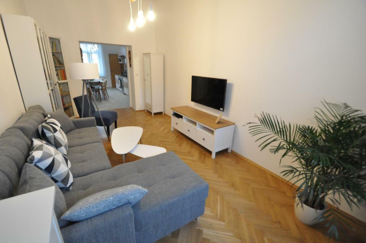Jirina Appartments ปราก ภายนอก รูปภาพ